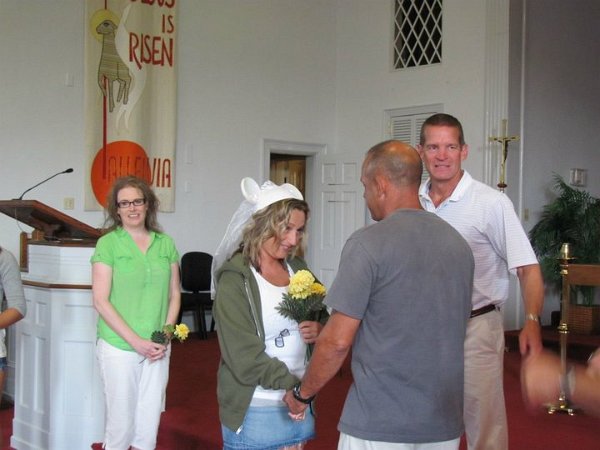 37981_1470311370340_1610290064_1139402_2760758_n